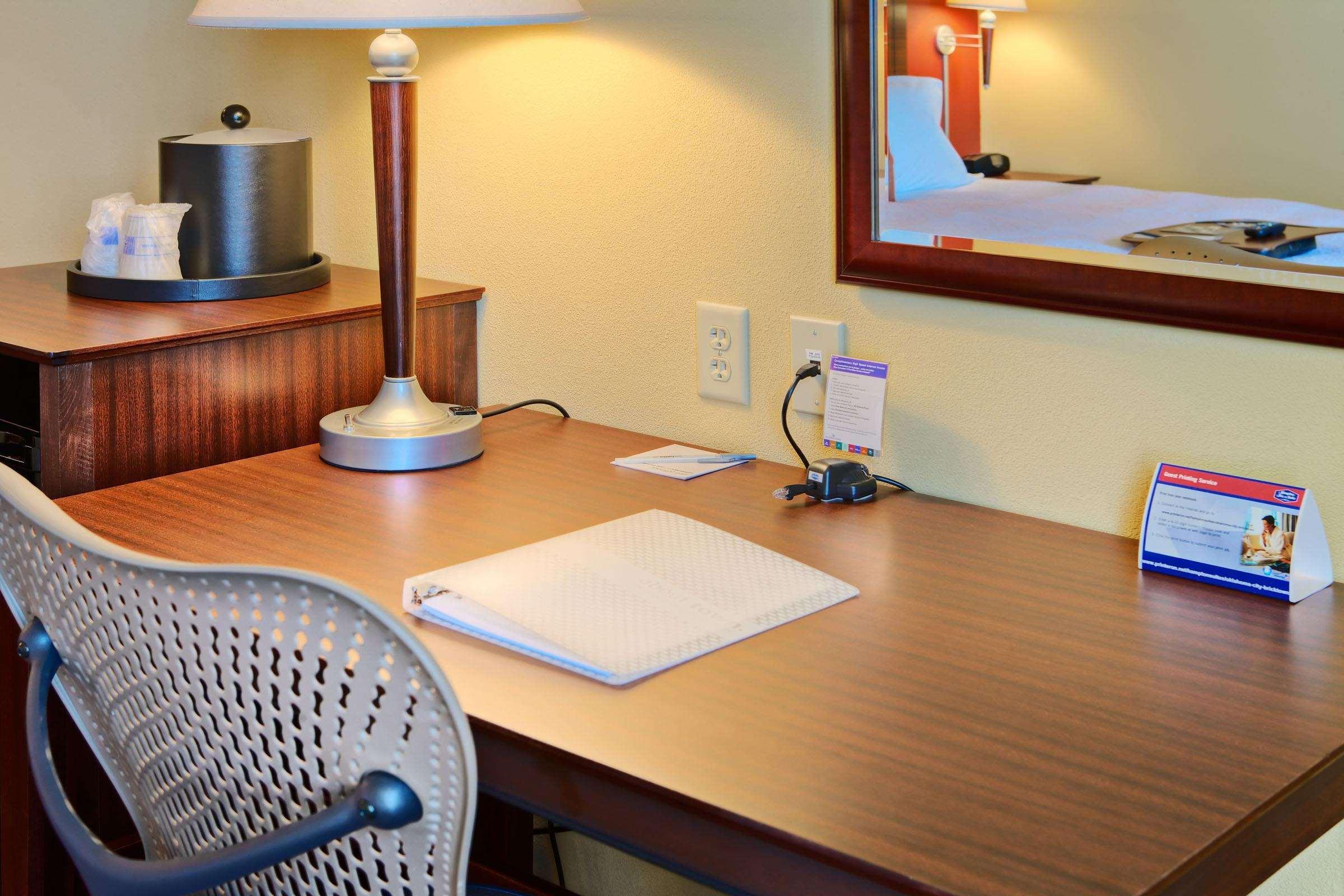 Hampton Inn & Suites Oklahoma City-Bricktown Номер фото