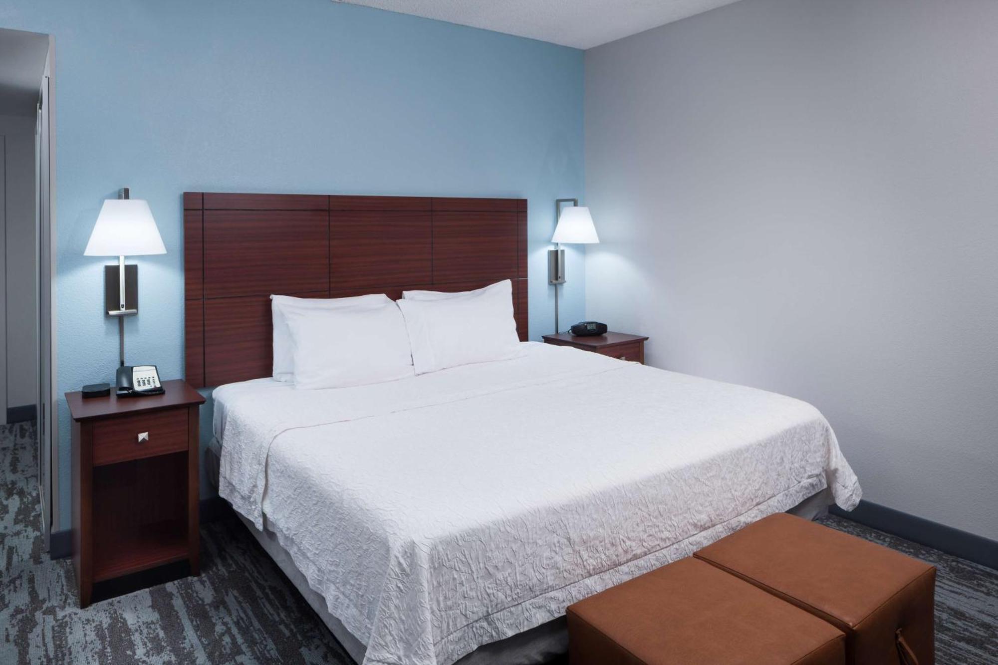 Hampton Inn & Suites Oklahoma City-Bricktown Экстерьер фото