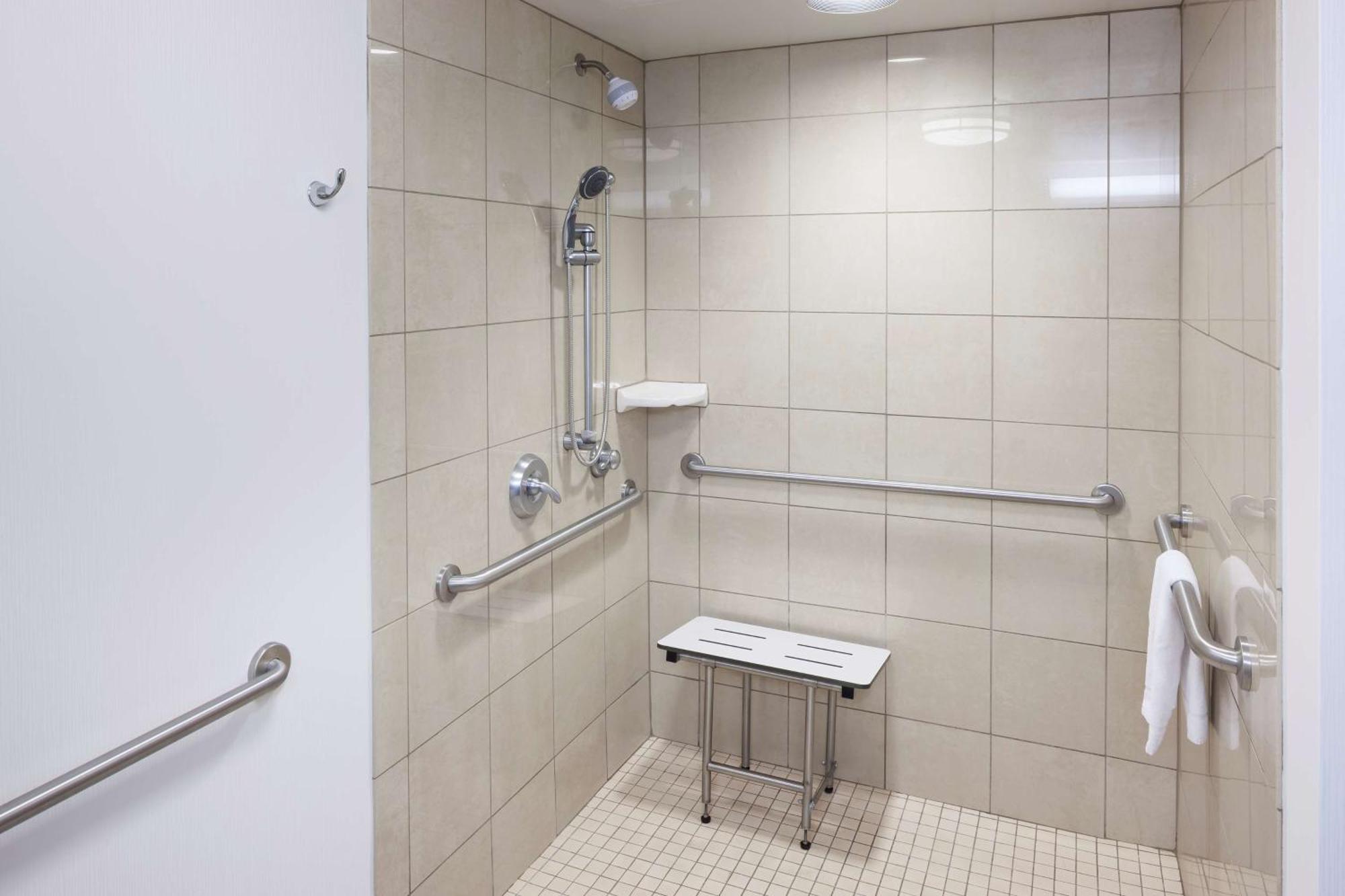 Hampton Inn & Suites Oklahoma City-Bricktown Экстерьер фото
