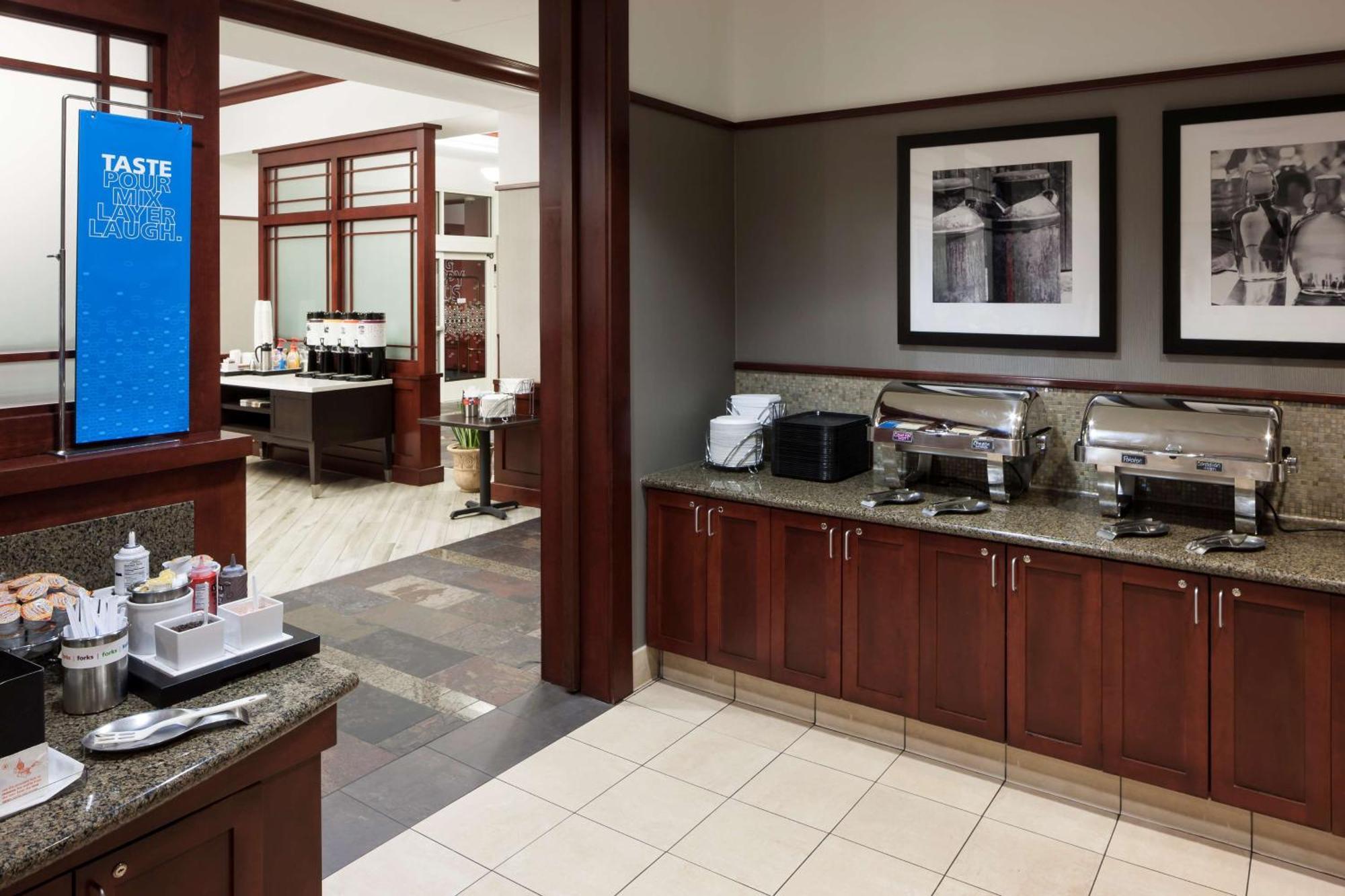 Hampton Inn & Suites Oklahoma City-Bricktown Экстерьер фото