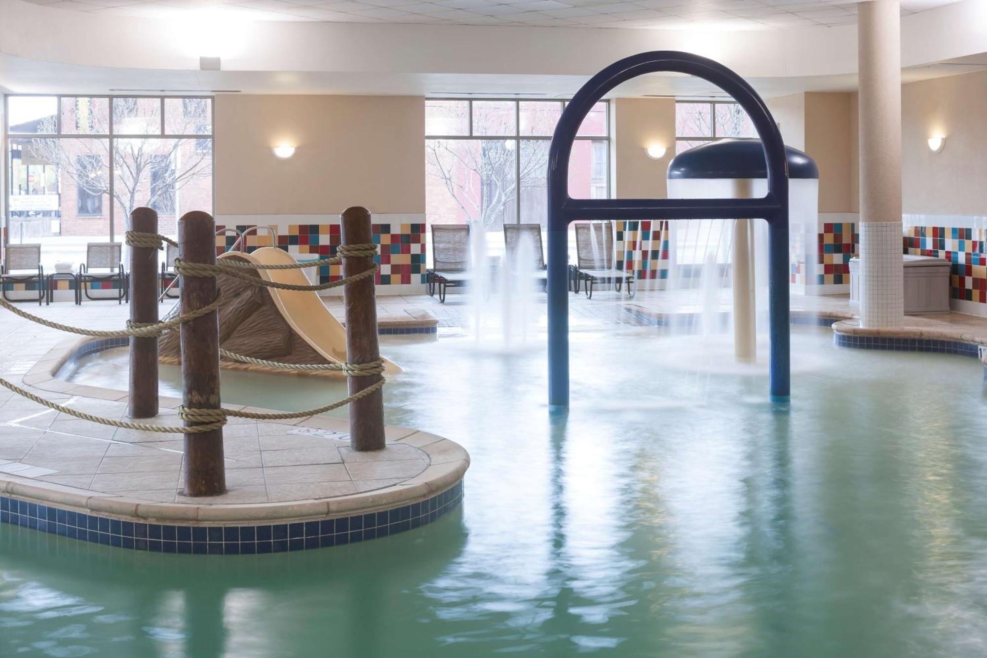 Hampton Inn & Suites Oklahoma City-Bricktown Экстерьер фото