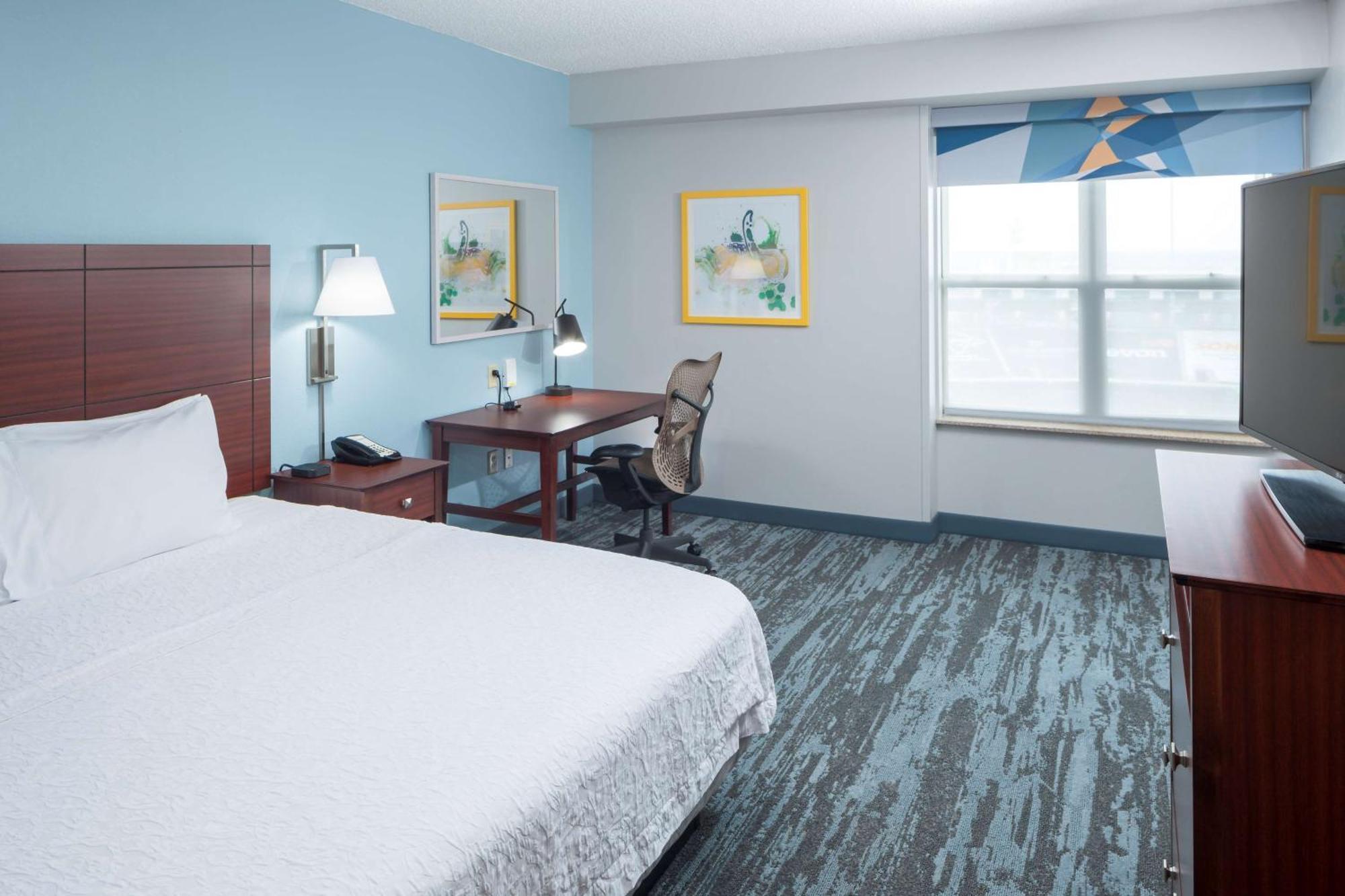 Hampton Inn & Suites Oklahoma City-Bricktown Экстерьер фото